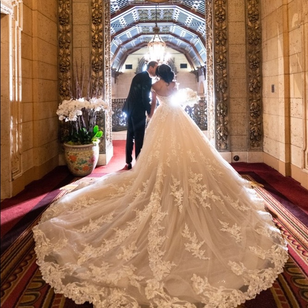 Stunning Eve of Milady Wedding Dress